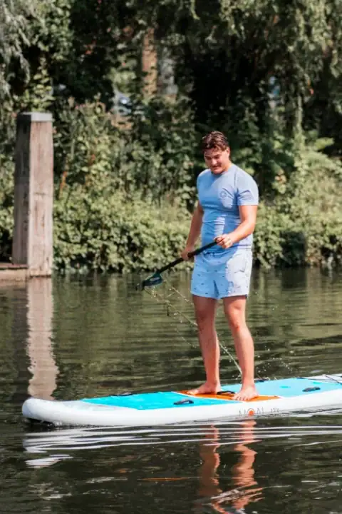 SUP Yoga in de Piushaven van Tilburg